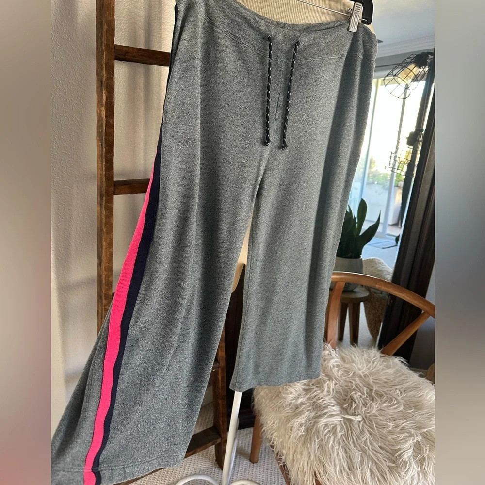 Sundry cropped sweatpants, size large (3) - Picture 1 of 13